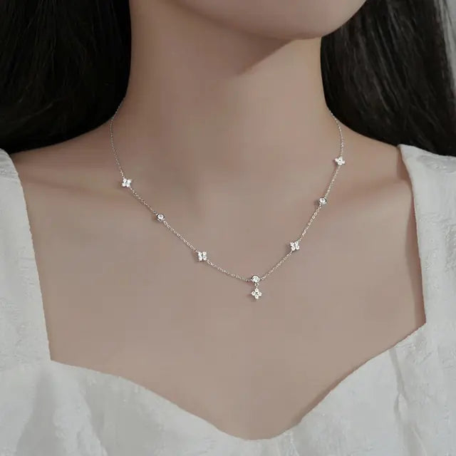 ANENJERY Zircon Four-Leaf Flower Necklace